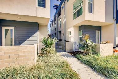 Main picture of 1025 30th St