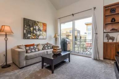 Main picture of 4060-4080 Glencoe Ave