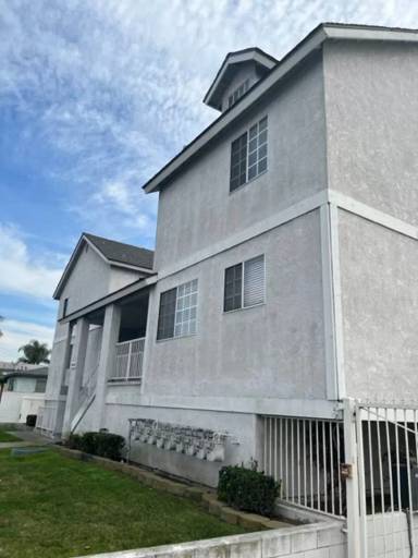 Main picture of 9660 Harvard St