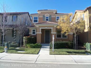 Main picture of 5377 Noyack Way