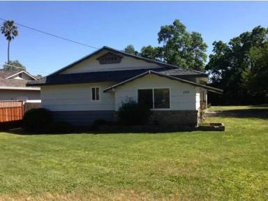 Main picture of 5952 Shirley Ave