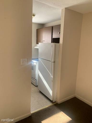 Main picture of 221 Laurel St