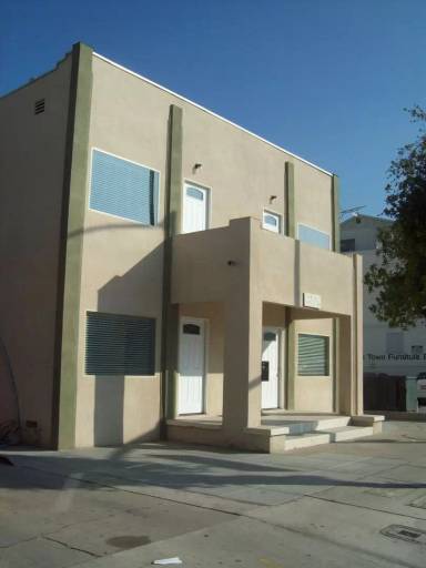 Main picture of 1429 E 7th St