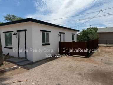 Main picture of 2514 N Geronimo Ave