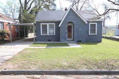 Main picture of 1406 Merry St