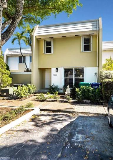 Main picture of 7340 Miami Lakeway S