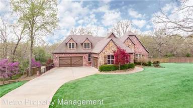Main picture of 1030 Sawtooth Ct