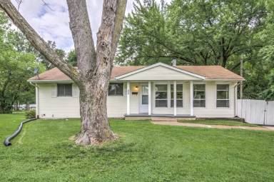 Main picture of 125 Florissant Park Dr