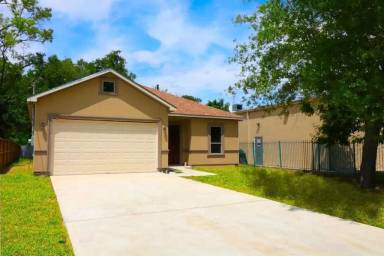Main picture of 8721 Caddo Rd