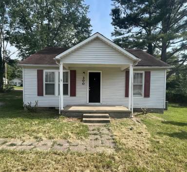 Main picture of 300 Raven St