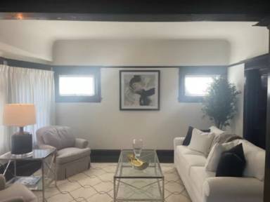 Main picture of 1000 W 22nd St