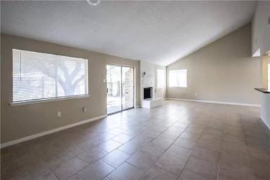 Main picture of 20010 Fort Dodge Dr
