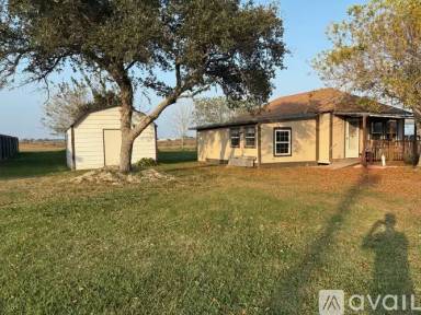 Main picture of 114 Cloberdants St