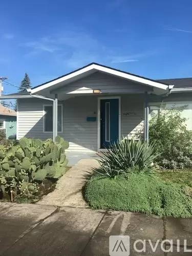 Main picture of 7134 N Lancaster Ave