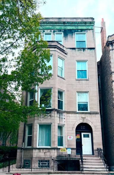 Main picture of 2126 N Sheffield Ave