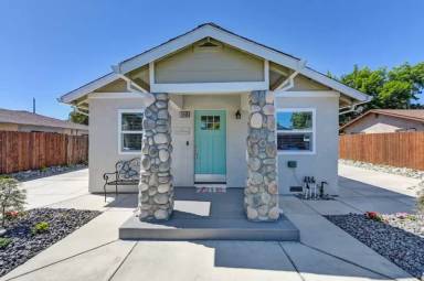 Main picture of 3806 25th Ave