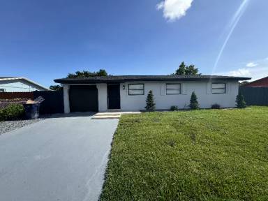 Main picture of 19323 SW 116th Ave