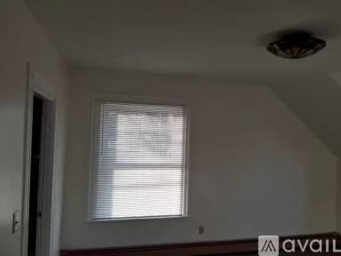 Main picture of 9 Dennis St