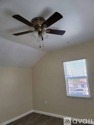 Main picture of 510 E 60th St