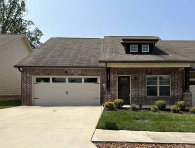 Main picture of 241 Cypress Rdg
