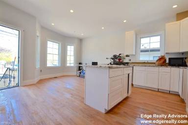 Main picture of 4 Islington St