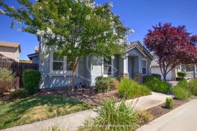 Main picture of 826 Courtyards Loop