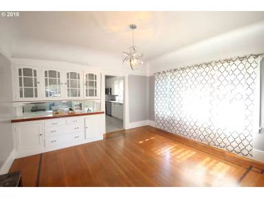 Main picture of 3312 SE 23rd Ave