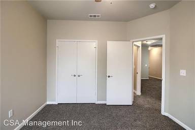 Main picture of 200 Munro St
