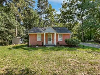 Main picture of 8611 Richmond Rd