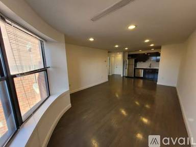 Main picture of 100 Jersey St
