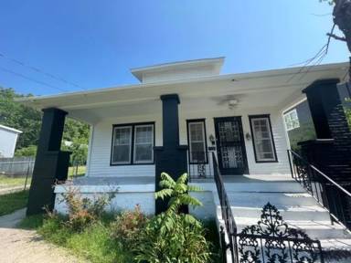Main picture of 1021 Sharpe Ave
