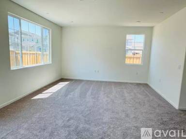 Main picture of 676 Rosedale Way
