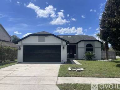 Main picture of 450 Queensbridge Dr