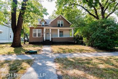 Main picture of 816 7th St N