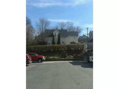 Main picture of 65 Hamlet Ave