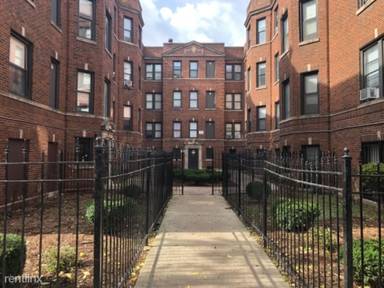 Main picture of 7600 S Essex Ave