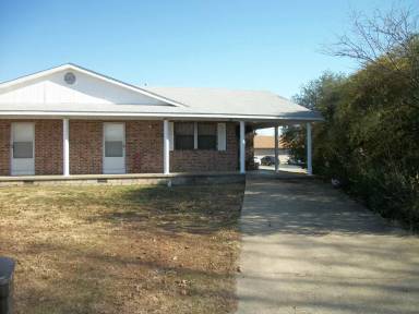 Main picture of 304 Newton Ave