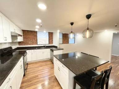Main picture of 39 Hemenway St