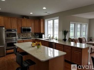 Main picture of 100 Magnolia Dr