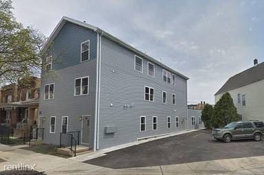 Main picture of 2902 N Lawndale Ave