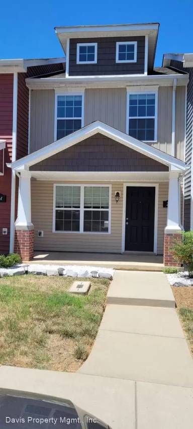 Main picture of 298 Alexander Blvd