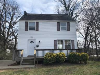 Main picture of 21727 Saratoga Dr