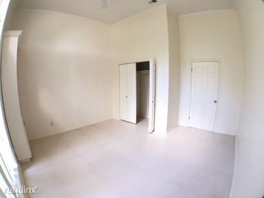 Main picture of 2313 Village Dr