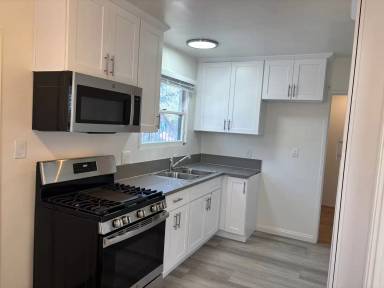 Main picture of 1605 N Verdugo Rd