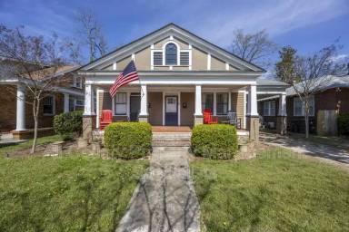 Main picture of 1037 Kinard Ct