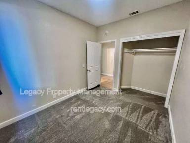 Main picture of 413 Donaldson Ct
