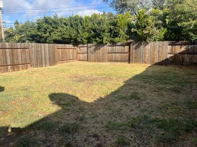 Main picture of 2593 Capitales Dr