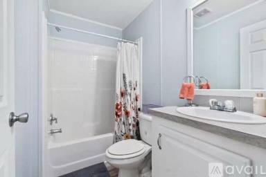 Main picture of 8011 SE Skylark Ave