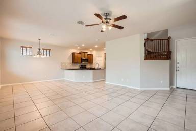 Main picture of 21722 Andrews Gdn
