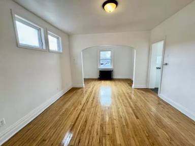 Main picture of 366 4th Ave